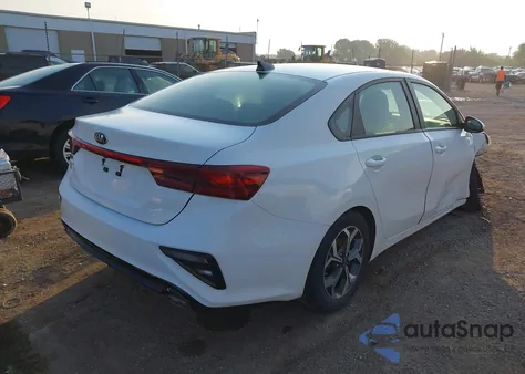 2020 Kia Forte Lxs из США, поврежденный, VIN 3KPF24AD9LE260812
